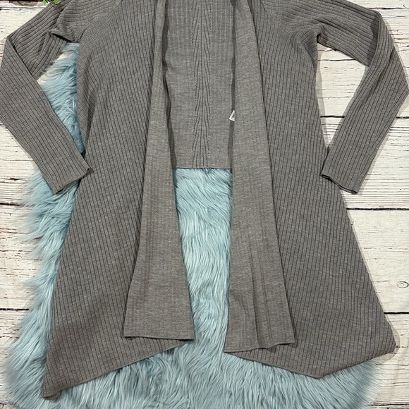 Athleta Solstice Wrap Open Front Grey Heather Cardigan - Picture 9 of 10